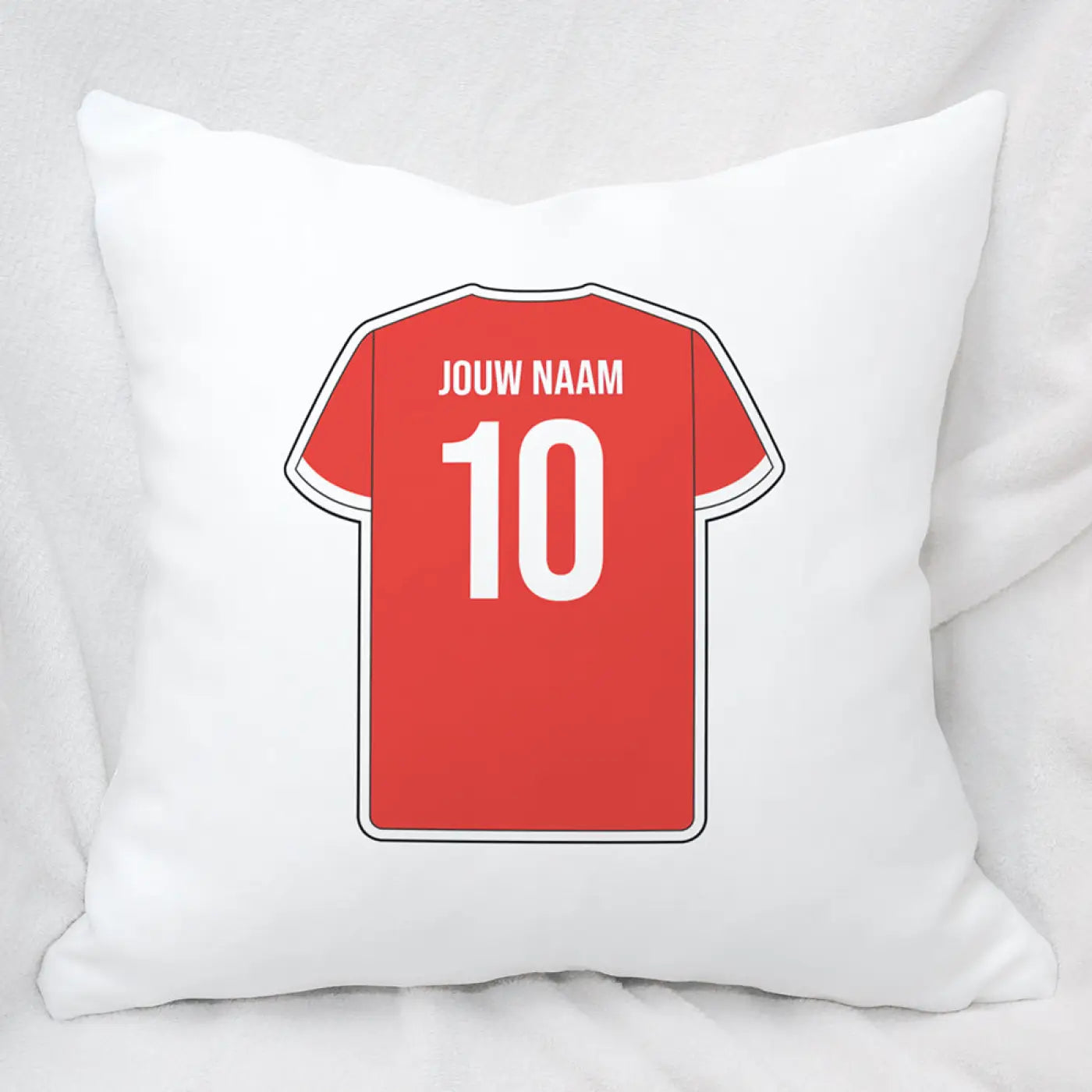 Wit Alkmaar voetbal kussen met rood voetbalshirt ontwerp met jouw naam en nummer 10 in witte tekst