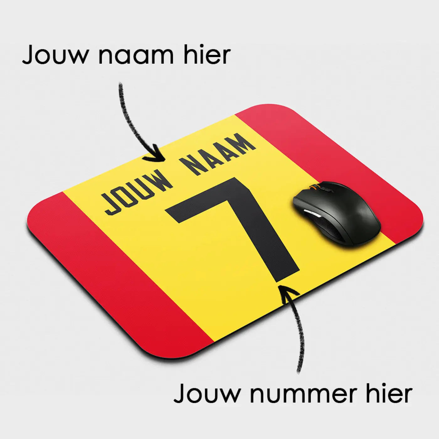 Customizable red and yellow voetbal muismat designed like a spaanse shirt with space for name and number